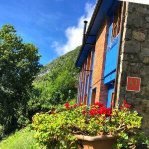 casa rural en asturias. Montaña Picos de Europa scaled e1601729364631