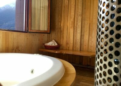 Jacuzzi con vistas montaña